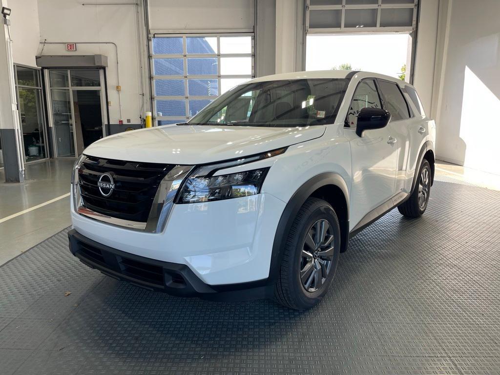 new 2025 Nissan Pathfinder car, priced at $35,105