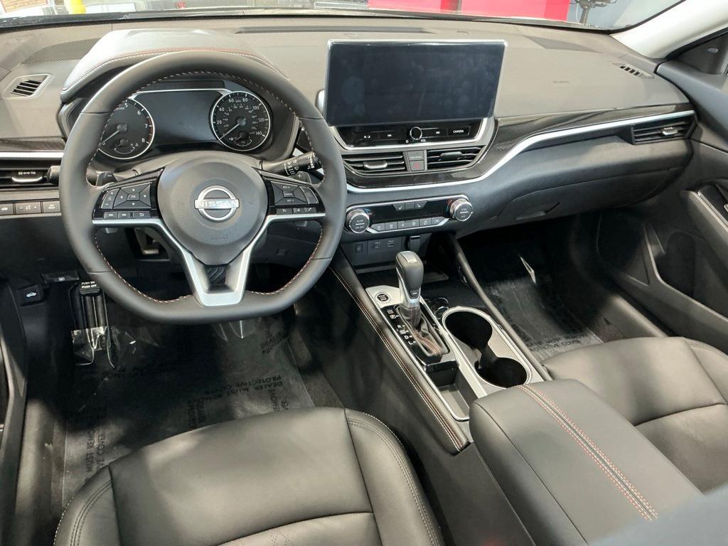 new 2025 Nissan Altima car, priced at $31,512