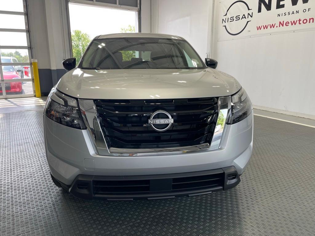 new 2025 Nissan Pathfinder car, priced at $28,530