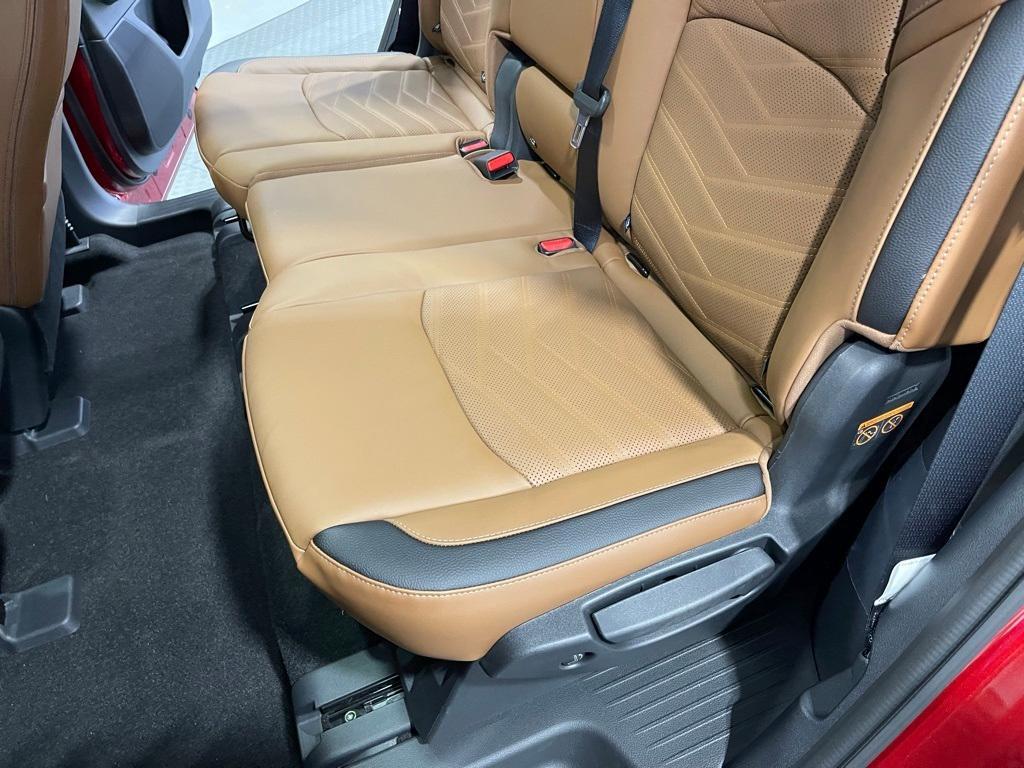 new 2025 Nissan Pathfinder car, priced at $47,563