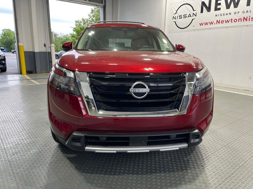 new 2025 Nissan Pathfinder car, priced at $47,563