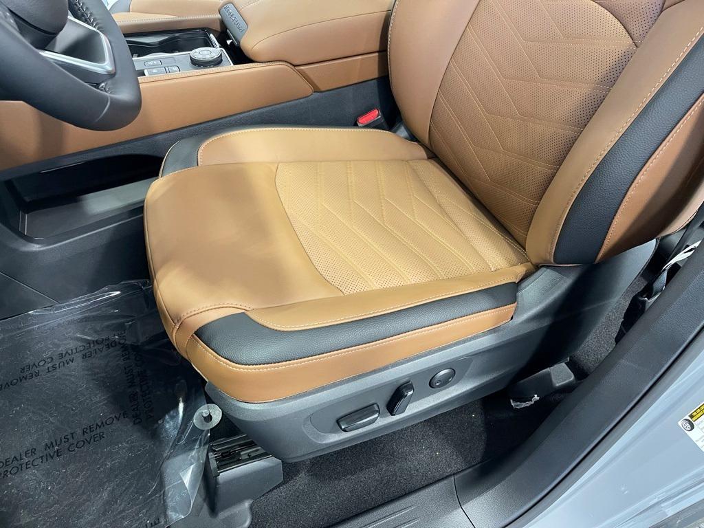 new 2025 Nissan Pathfinder car, priced at $49,364