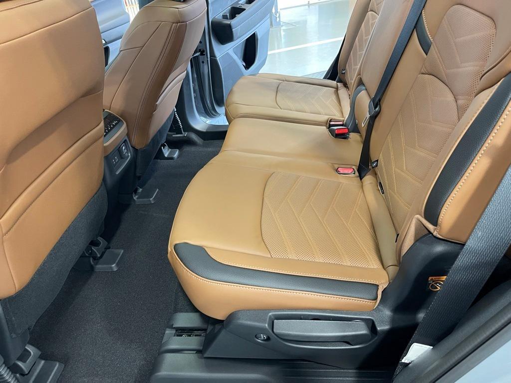 new 2025 Nissan Pathfinder car, priced at $49,364