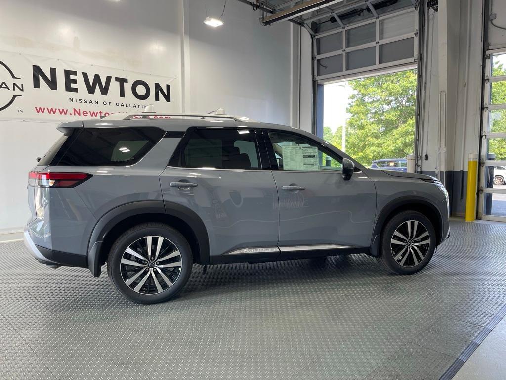new 2025 Nissan Pathfinder car, priced at $49,364