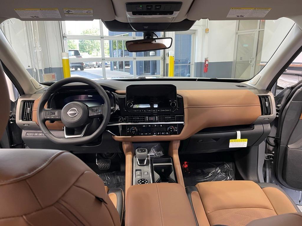 new 2025 Nissan Pathfinder car, priced at $49,364