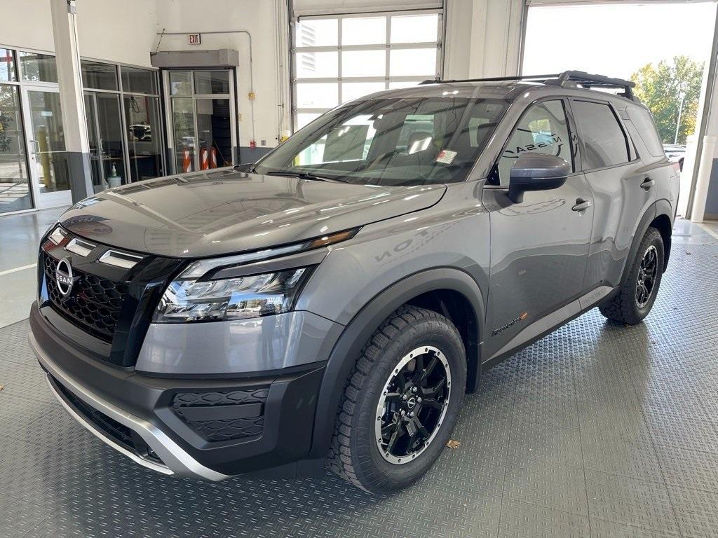 new 2025 Nissan Pathfinder car, priced at $42,806