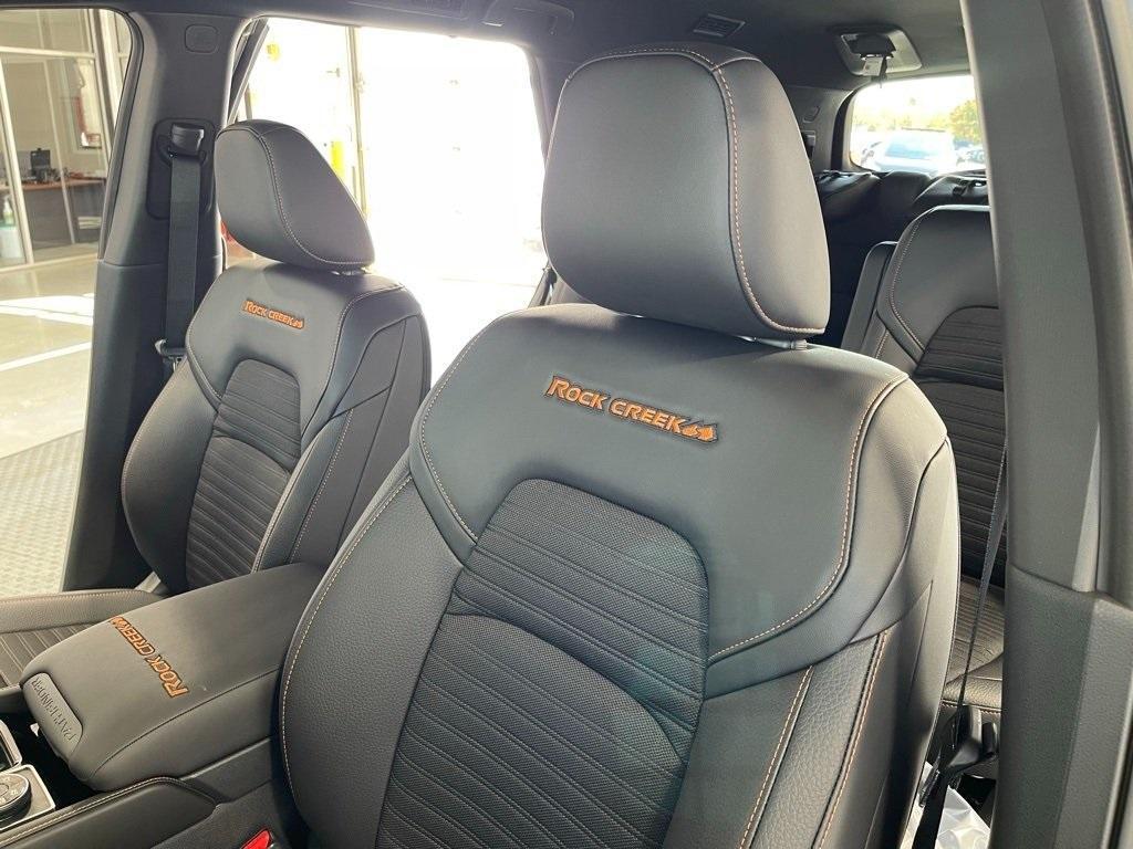 new 2025 Nissan Pathfinder car, priced at $42,806