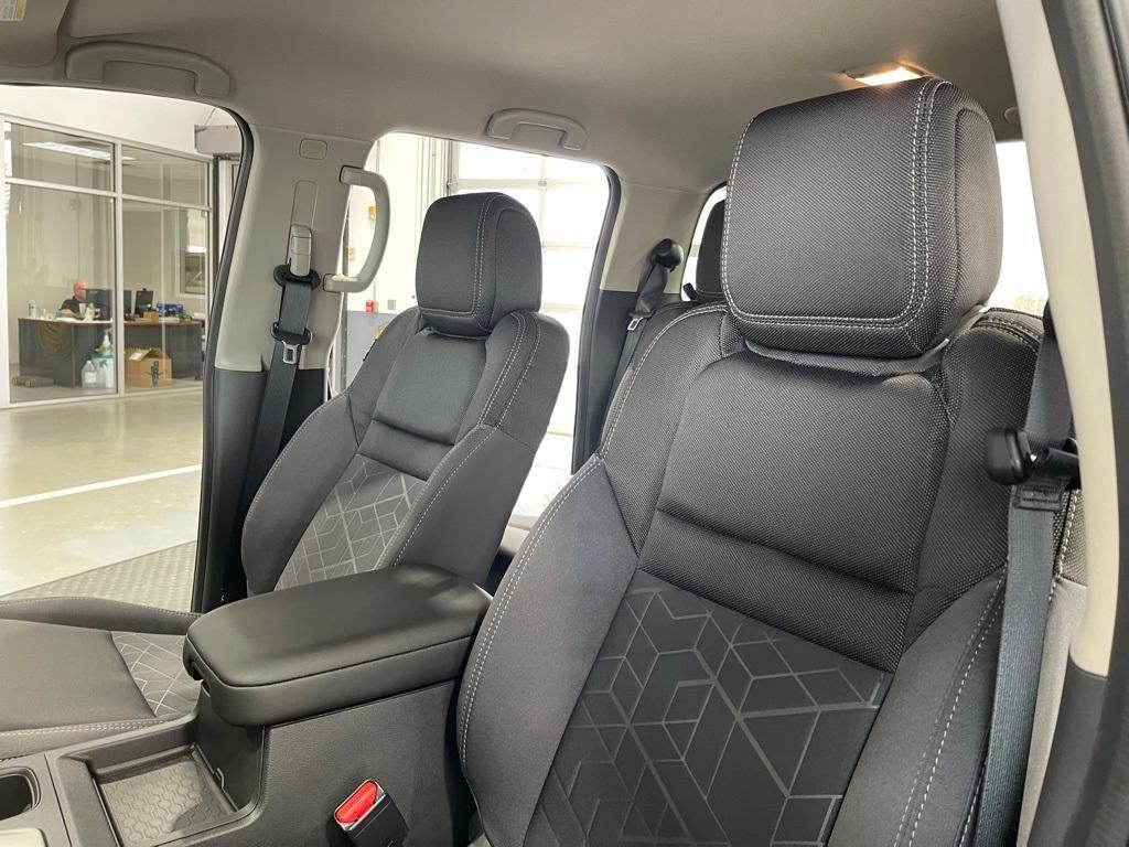 new 2025 Nissan Frontier car, priced at $34,625