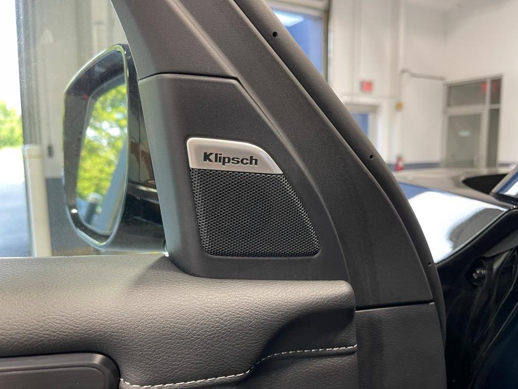 new 2025 Nissan Armada car, priced at $81,011