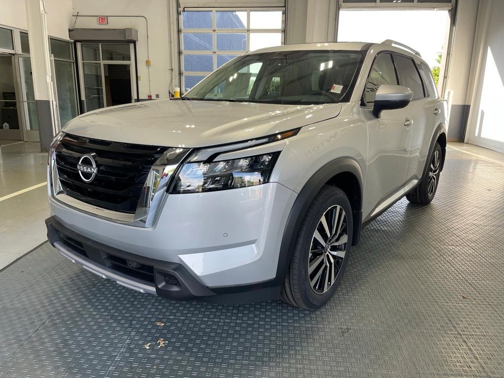 new 2025 Nissan Pathfinder car, priced at $49,183