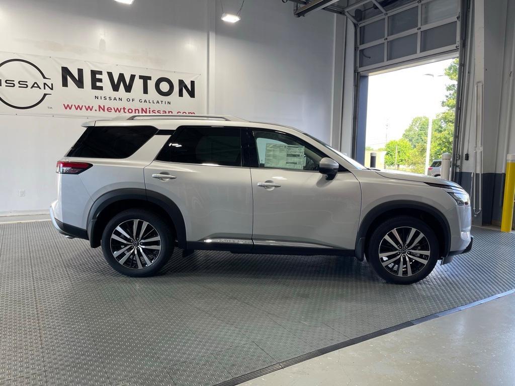 new 2025 Nissan Pathfinder car, priced at $49,183