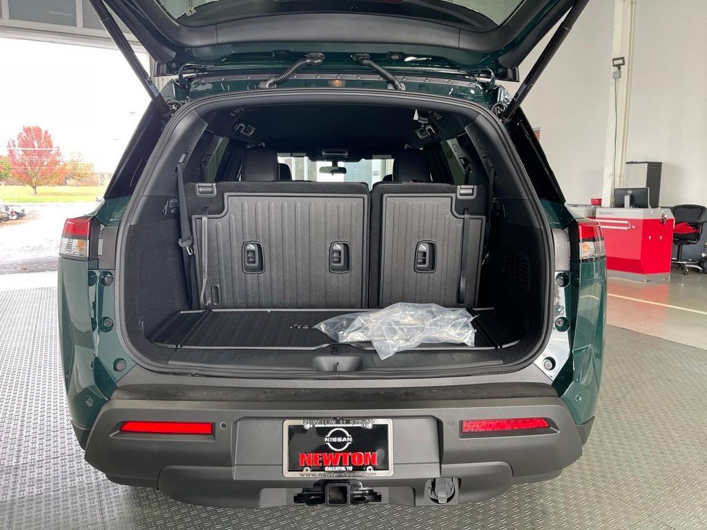 new 2025 Nissan Pathfinder car, priced at $46,175