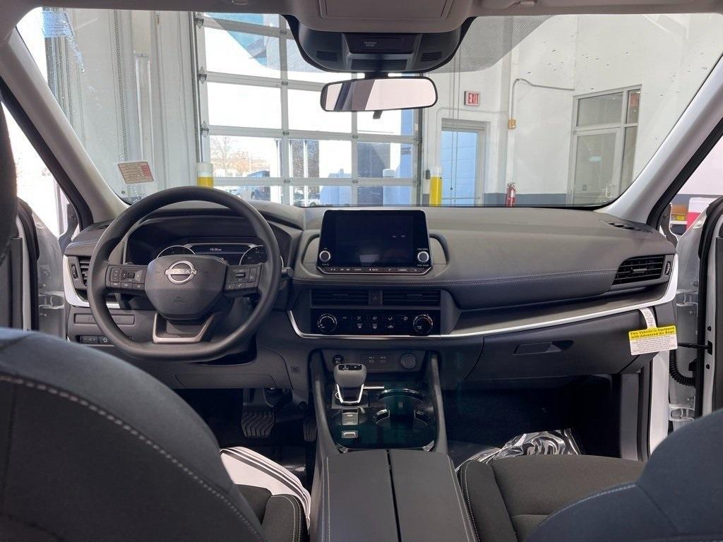 new 2025 Nissan Rogue car, priced at $27,829