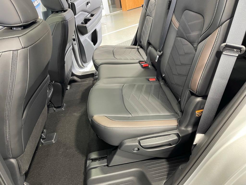 new 2025 Nissan Pathfinder car, priced at $49,058