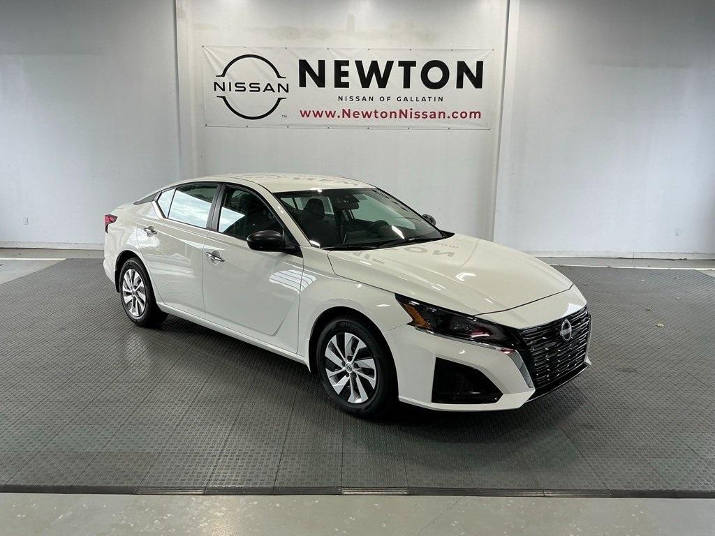 new 2025 Nissan Altima car, priced at $26,579