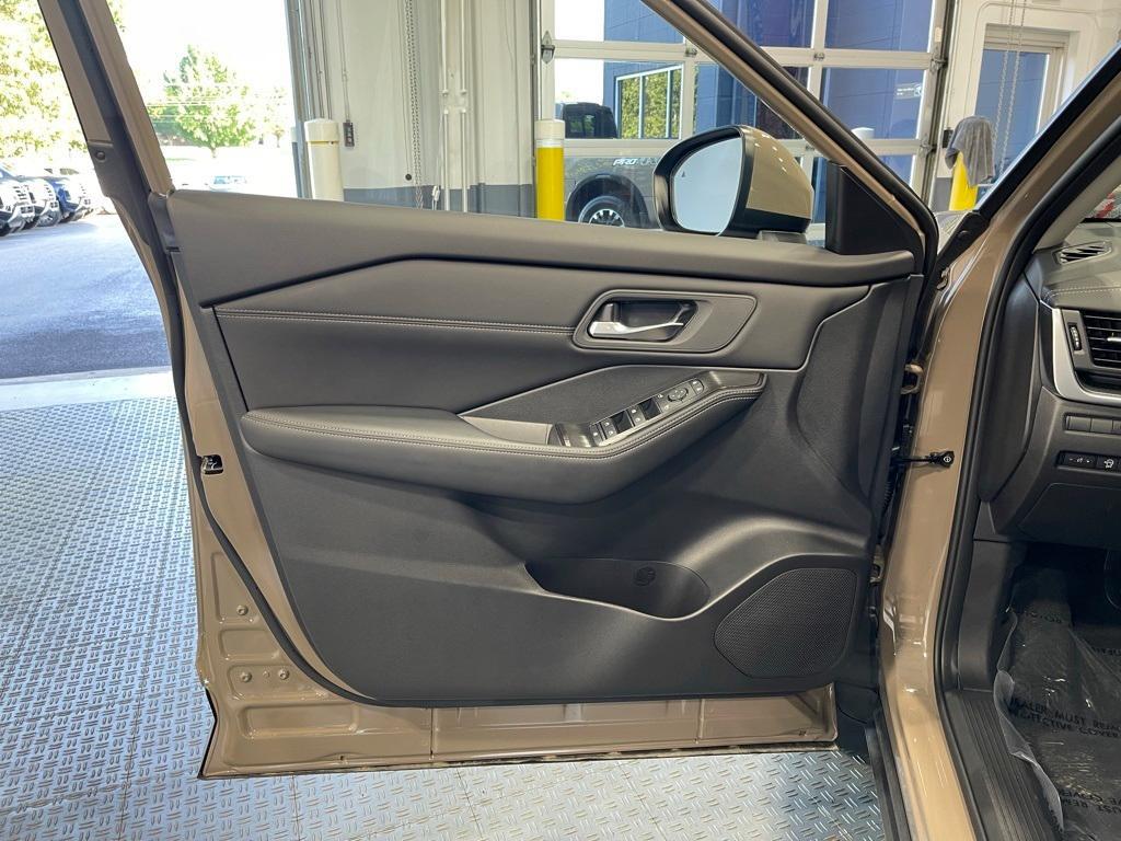new 2025 Nissan Rogue car, priced at $31,531