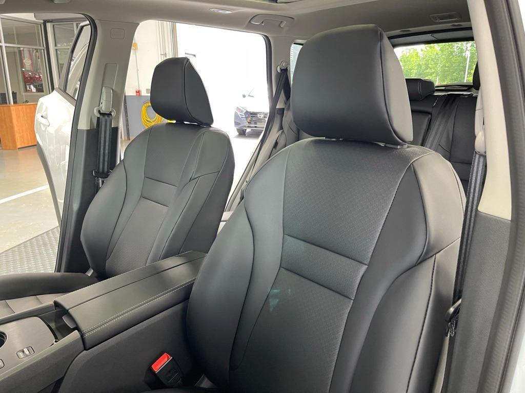 new 2025 Nissan Rogue car, priced at $31,531
