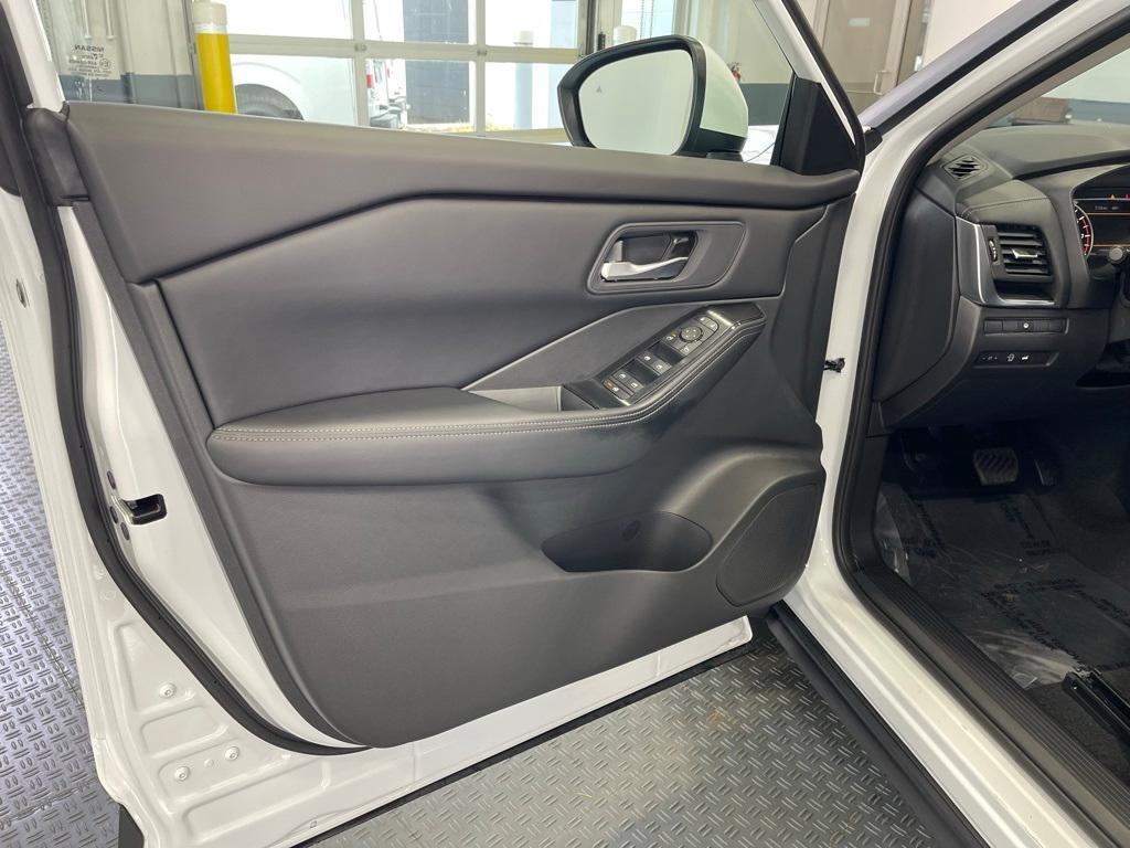 new 2025 Nissan Rogue car, priced at $28,943