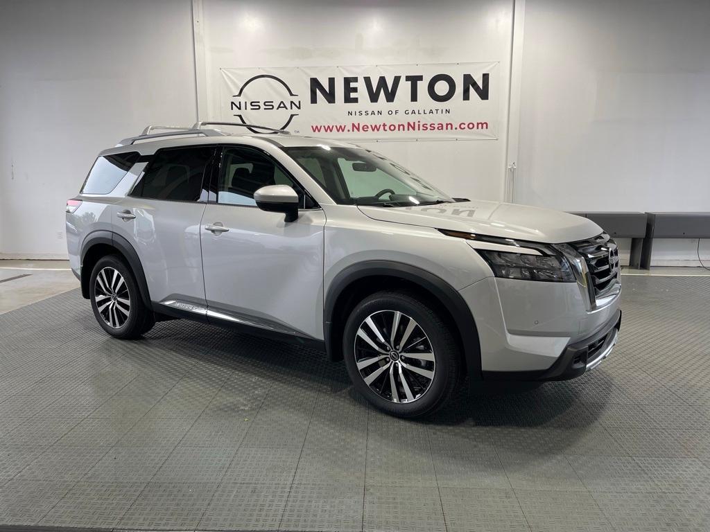 new 2025 Nissan Pathfinder car, priced at $47,633
