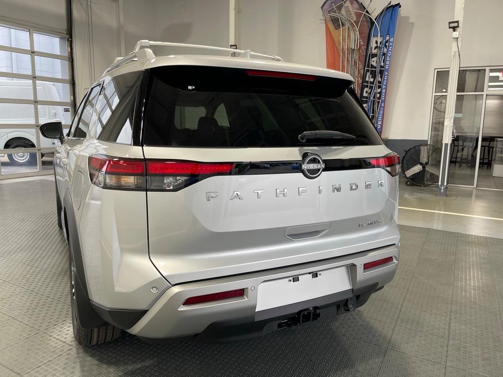 new 2025 Nissan Pathfinder car, priced at $47,633