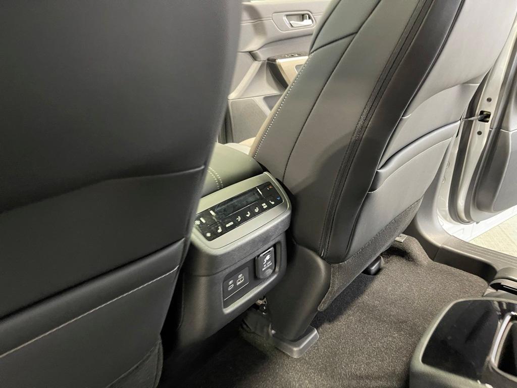 new 2025 Nissan Pathfinder car, priced at $47,633