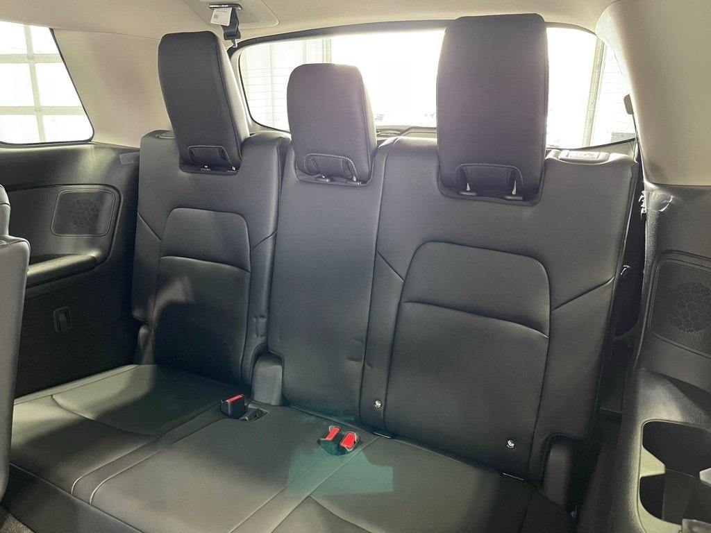 new 2025 Nissan Pathfinder car, priced at $52,580