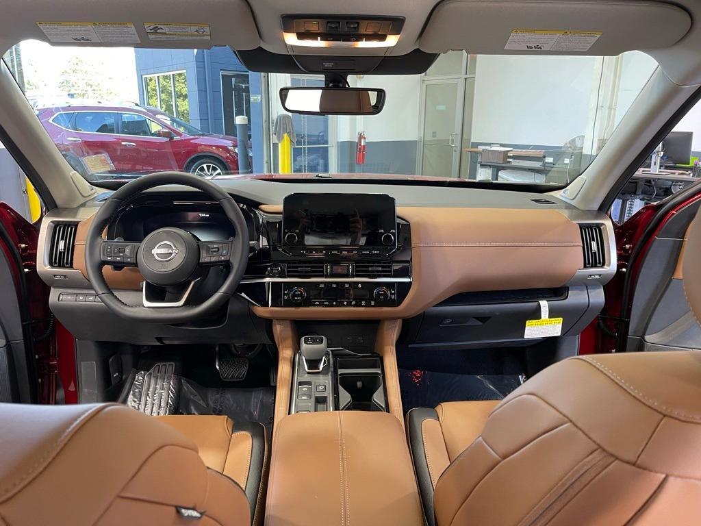 new 2025 Nissan Pathfinder car, priced at $47,358