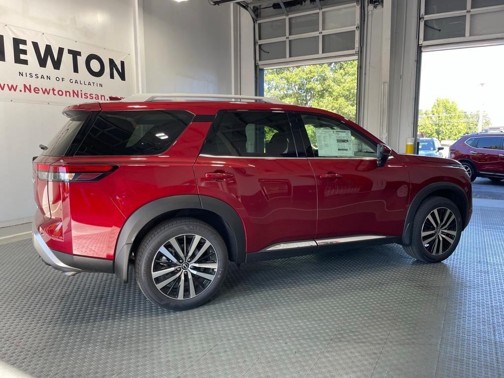 new 2025 Nissan Pathfinder car, priced at $47,358