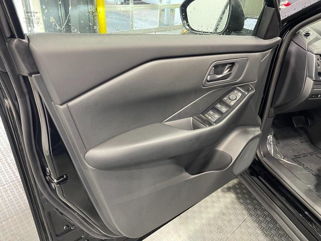 new 2025 Nissan Rogue car, priced at $25,300