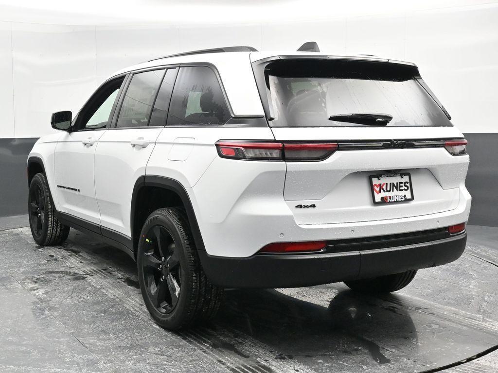 new 2025 Jeep Grand Cherokee car, priced at $38,491