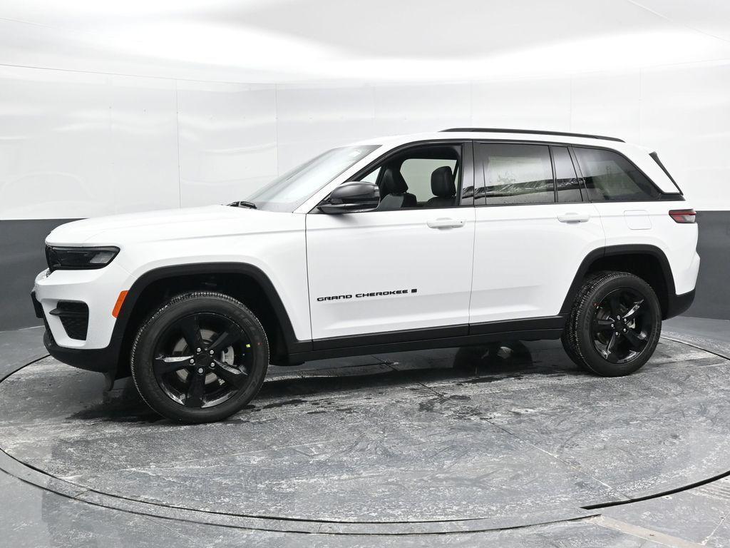 new 2025 Jeep Grand Cherokee car, priced at $38,491