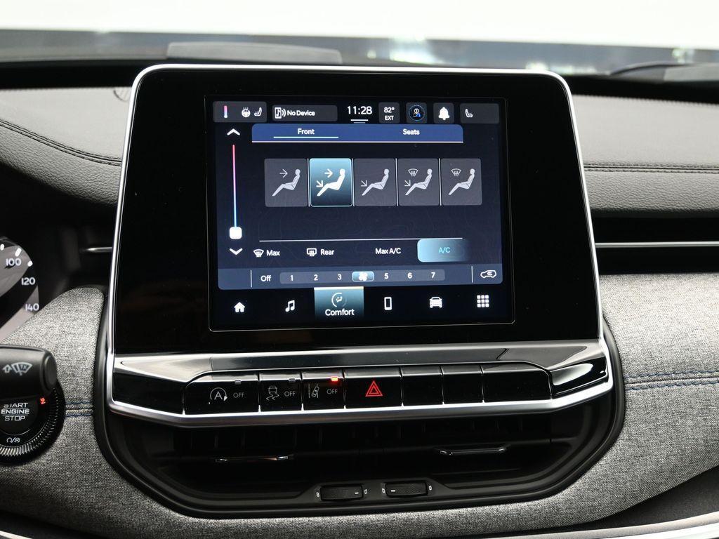 new 2025 Jeep Compass car, priced at $26,991