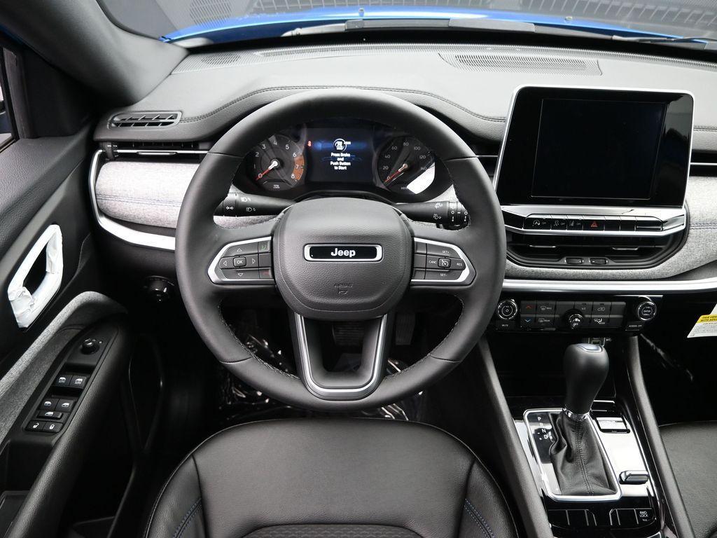 new 2025 Jeep Compass car, priced at $26,991