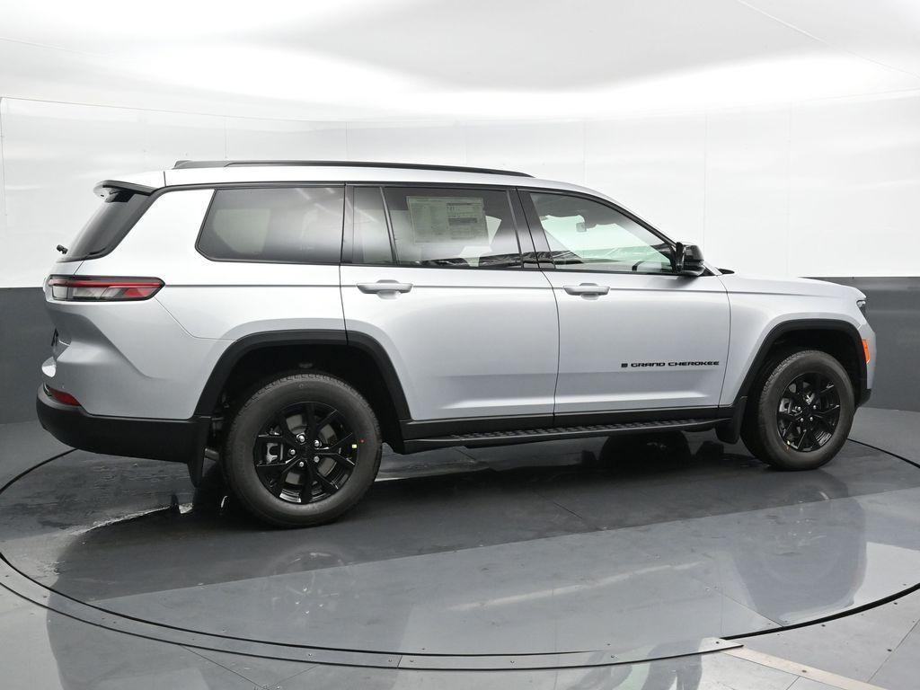 new 2025 Jeep Grand Cherokee L car, priced at $48,325