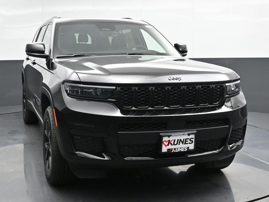 new 2025 Jeep Grand Cherokee L car, priced at $37,279