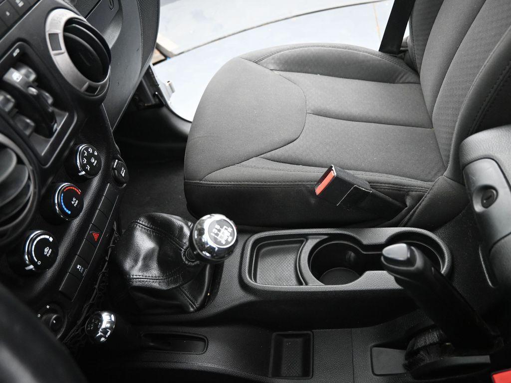 used 2015 Jeep Wrangler Unlimited car, priced at $11,187