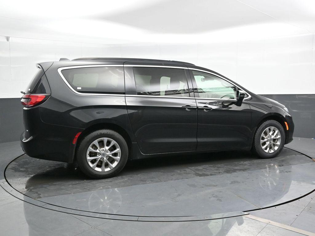 used 2022 Chrysler Pacifica car, priced at $26,999