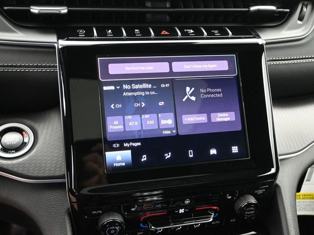 new 2025 Jeep Grand Cherokee car, priced at $46,150