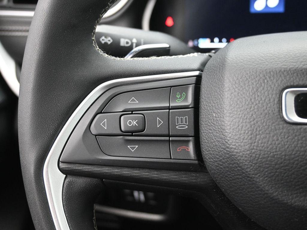 used 2024 Jeep Grand Cherokee L car, priced at $33,991