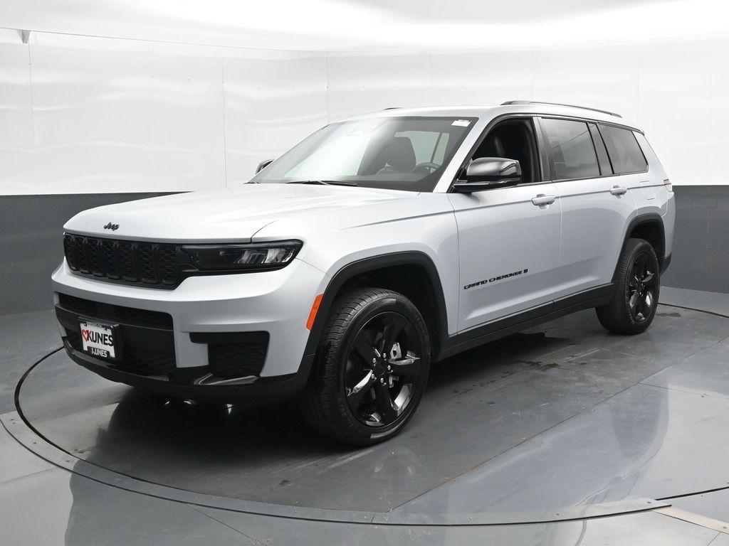 used 2024 Jeep Grand Cherokee L car, priced at $33,991