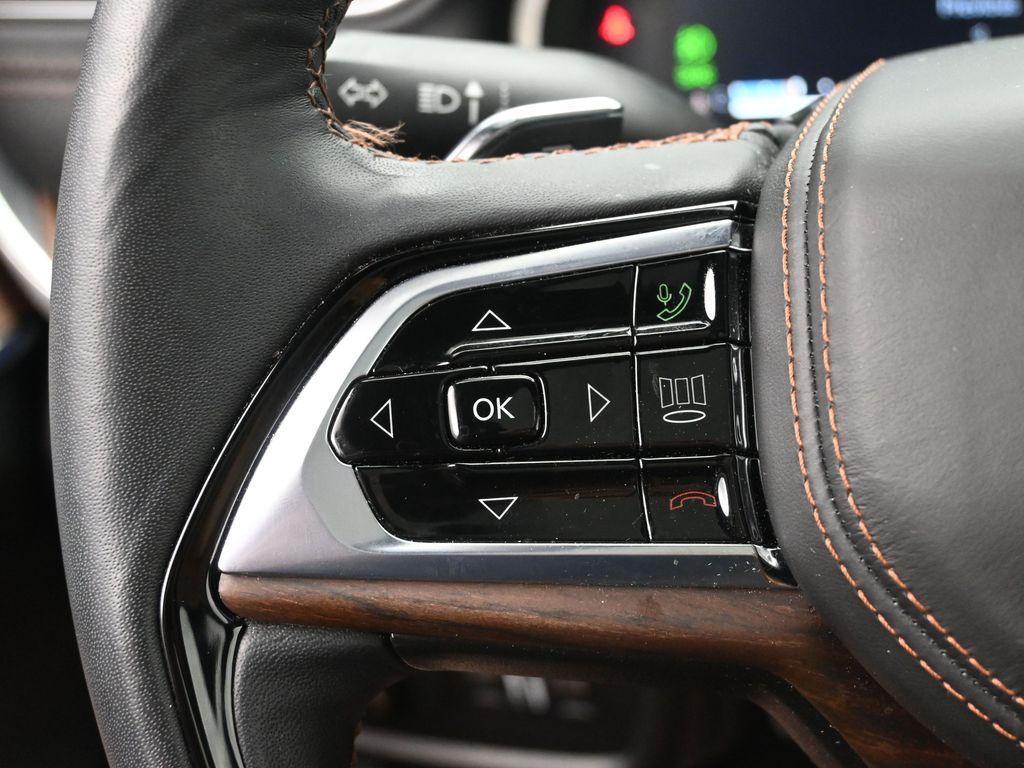 used 2024 Jeep Grand Cherokee car