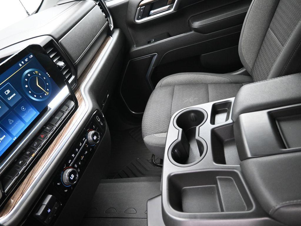 used 2022 Chevrolet Silverado 1500 car, priced at $37,618