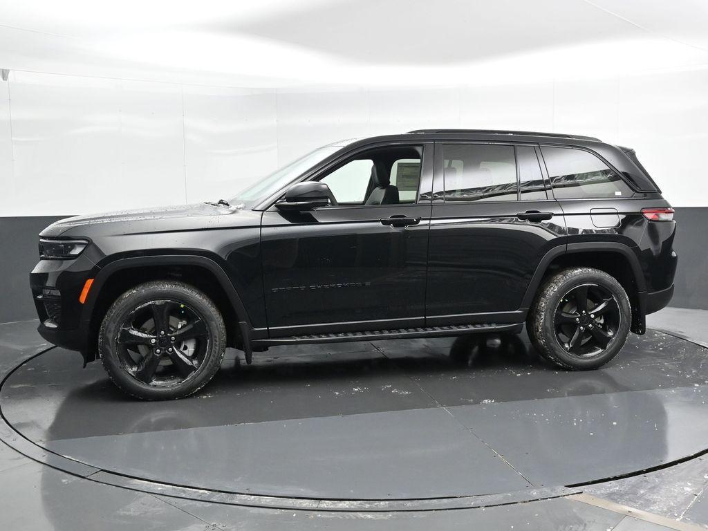 new 2025 Jeep Grand Cherokee car, priced at $54,105