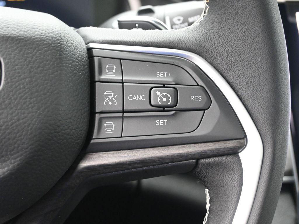 new 2025 Jeep Grand Cherokee L car, priced at $54,362