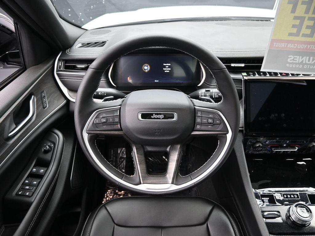 new 2025 Jeep Grand Cherokee L car, priced at $54,362