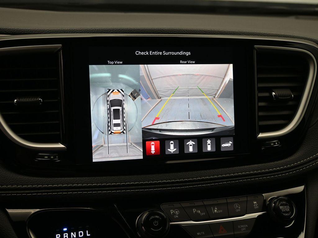 new 2025 Chrysler Pacifica car, priced at $43,207