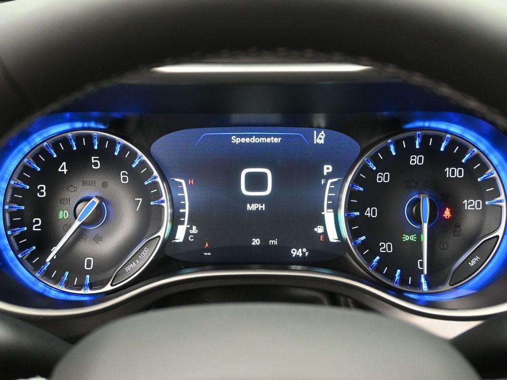 new 2025 Chrysler Pacifica car, priced at $43,207