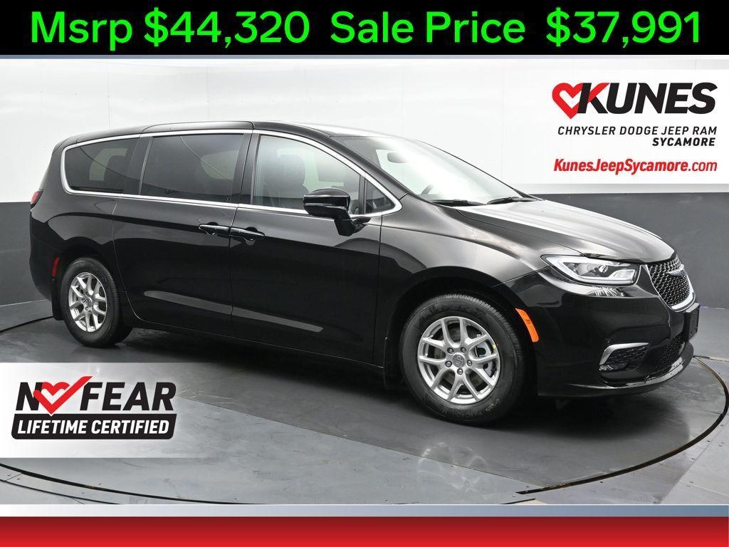 new 2025 Chrysler Pacifica car, priced at $37,991