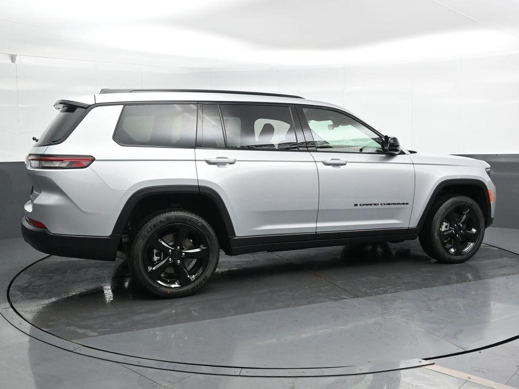 new 2025 Jeep Grand Cherokee L car, priced at $43,995