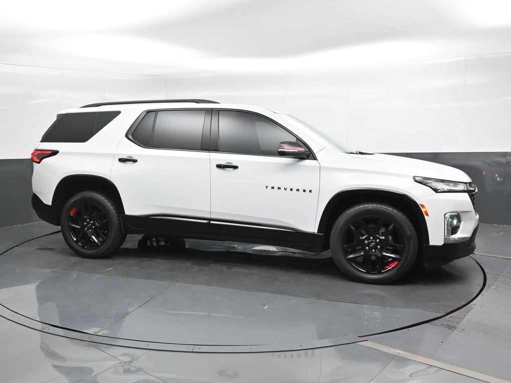 used 2022 Chevrolet Traverse car, priced at $31,812